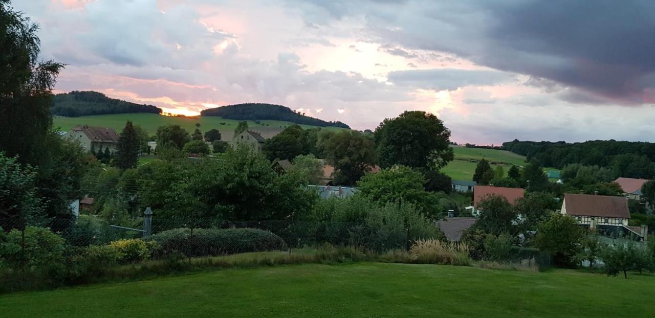 Hossies Hof - Elke Apartment Bertsdorf ภายนอก รูปภาพ